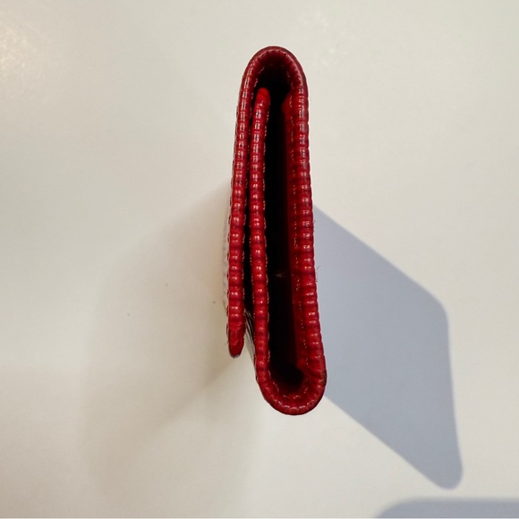 Louis Vuitton Epi 4-ring keyholder, red color - Picture 12 of 15